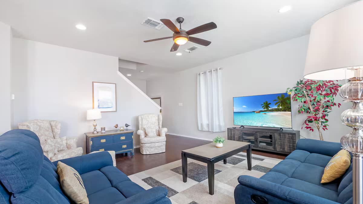 C9ed6eb5 bed1 4f46 82e4 2f46e5fa70ff (1)